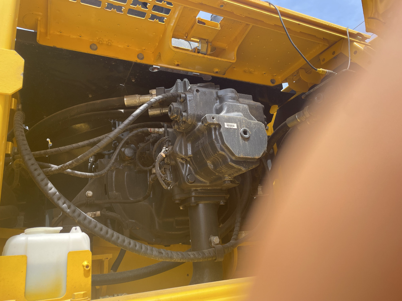 KOMATSU PC350-8 - Ερπυστριοφόρος εκσκαφέας: φωτογραφία 4 KOMATSU PC350-8 - Ερπυστριοφόρος εκσκαφέας: φωτογραφία 4