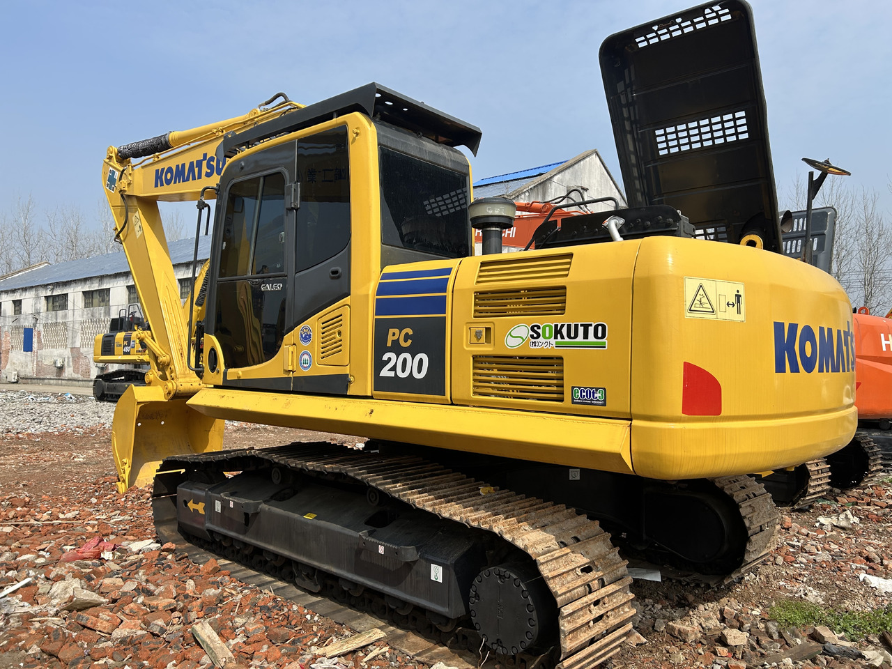 Komatsu PC 200-8 - Ερπυστριοφόρος εκσκαφέας: φωτογραφία 1 Komatsu PC 200-8 - Ερπυστριοφόρος εκσκαφέας: φωτογραφία 1