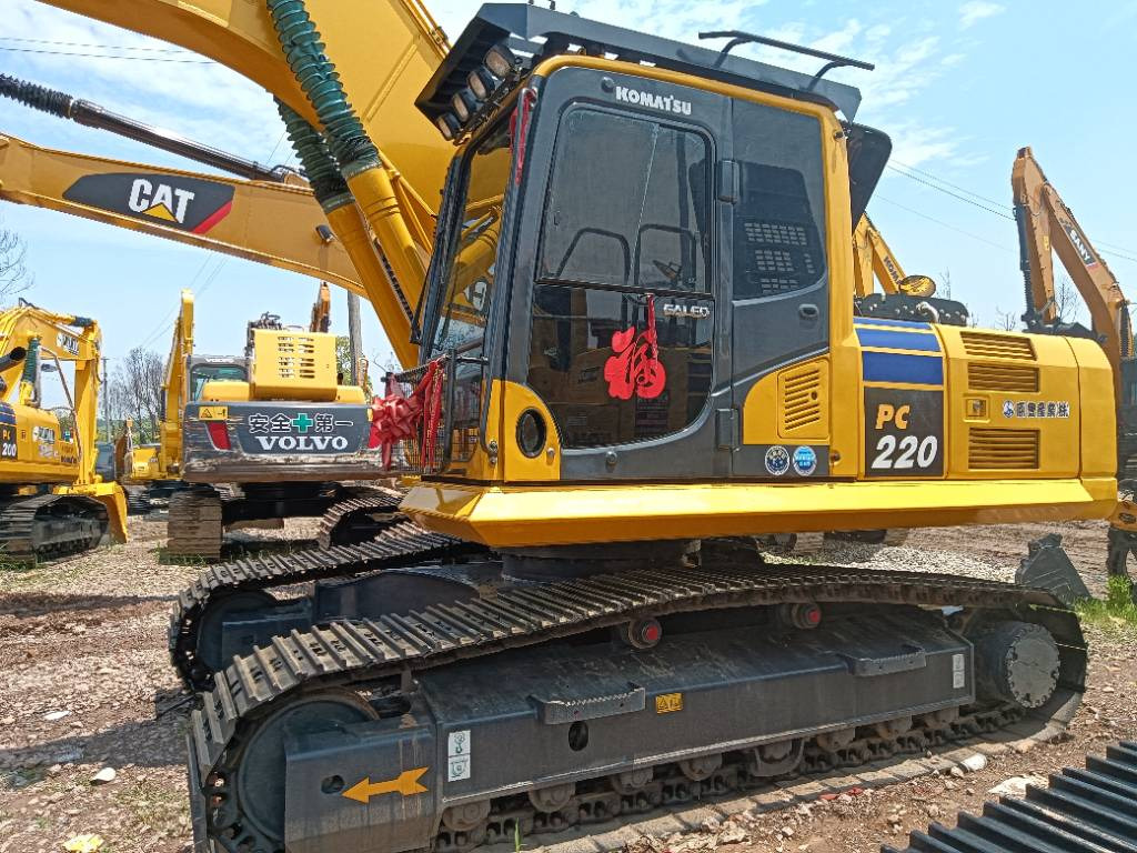 Komatsu PC 220-8 - Ερπυστριοφόρος εκσκαφέας: φωτογραφία 5 Komatsu PC 220-8 - Ερπυστριοφόρος εκσκαφέας: φωτογραφία 5