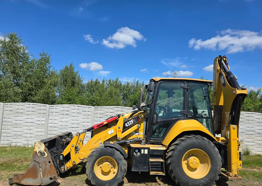 Caterpillar - Φορτωτής εκσκαφέας: φωτογραφία 5 Caterpillar - Φορτωτής εκσκαφέας: φωτογραφία 5