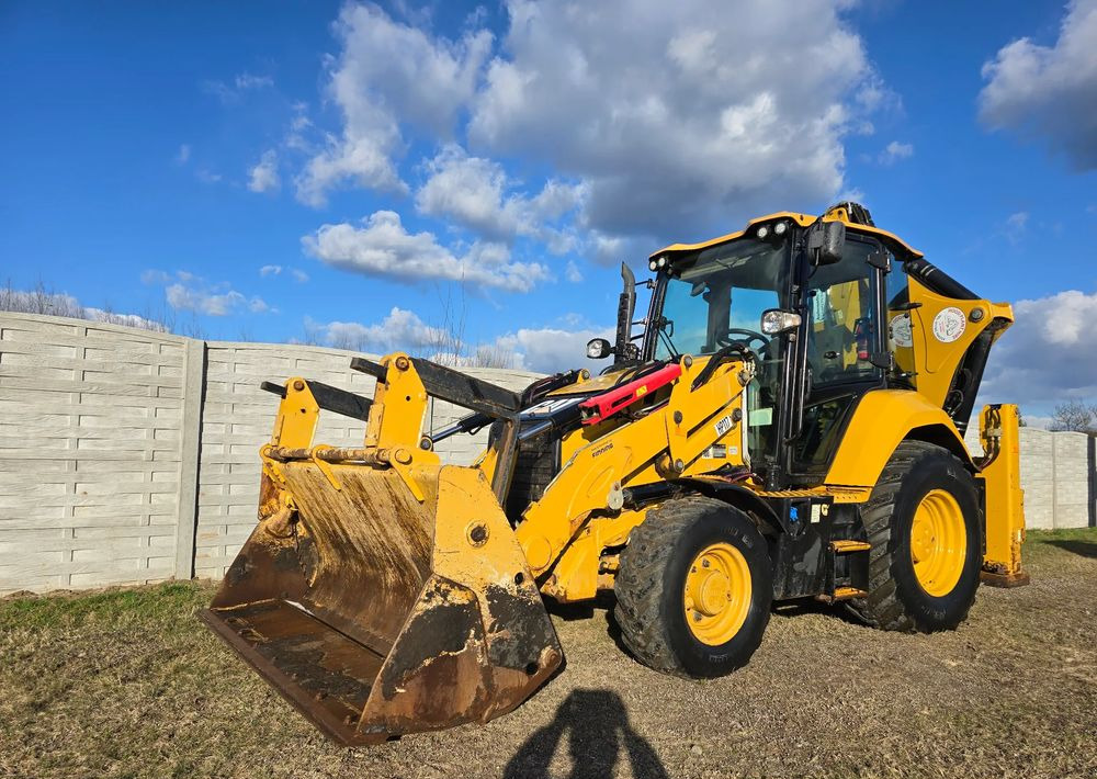 Caterpillar - Φορτωτής εκσκαφέας: φωτογραφία 3 Caterpillar - Φορτωτής εκσκαφέας: φωτογραφία 3