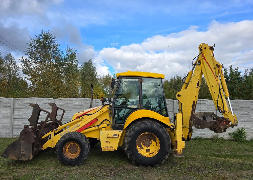 New Holland - Φορτωτής εκσκαφέας: φωτογραφία 5 New Holland - Φορτωτής εκσκαφέας: φωτογραφία 5