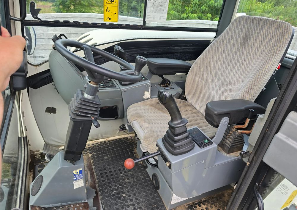 Terex - Τροχοφόρος εκσκαφέας: φωτογραφία 2 Terex - Τροχοφόρος εκσκαφέας: φωτογραφία 2