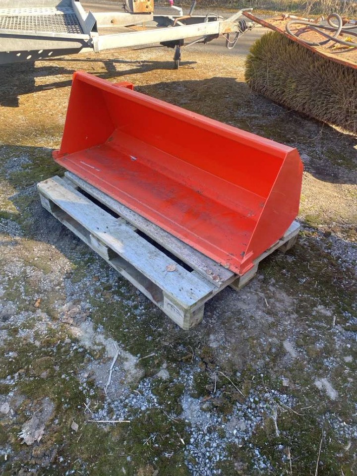 Kubota B1625 skuffe - Παρελκόμενα: φωτογραφία 2 Kubota B1625 skuffe - Παρελκόμενα: φωτογραφία 2
