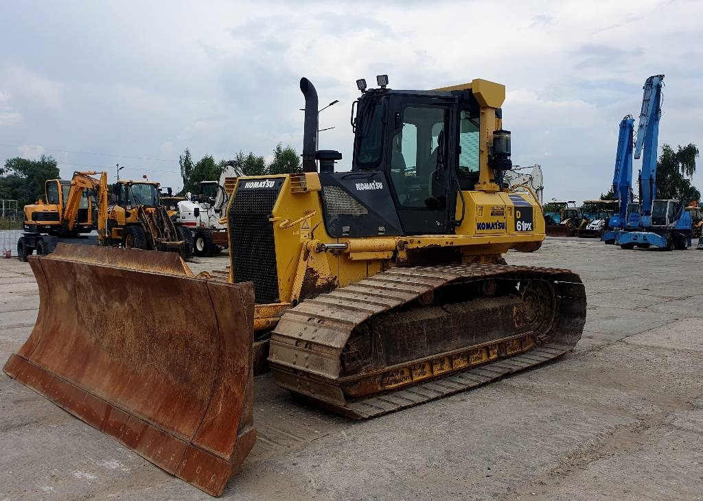 Komatsu D 61 PX-15 E0 - Μπουλντόζα: φωτογραφία 1 Komatsu D 61 PX-15 E0 - Μπουλντόζα: φωτογραφία 1