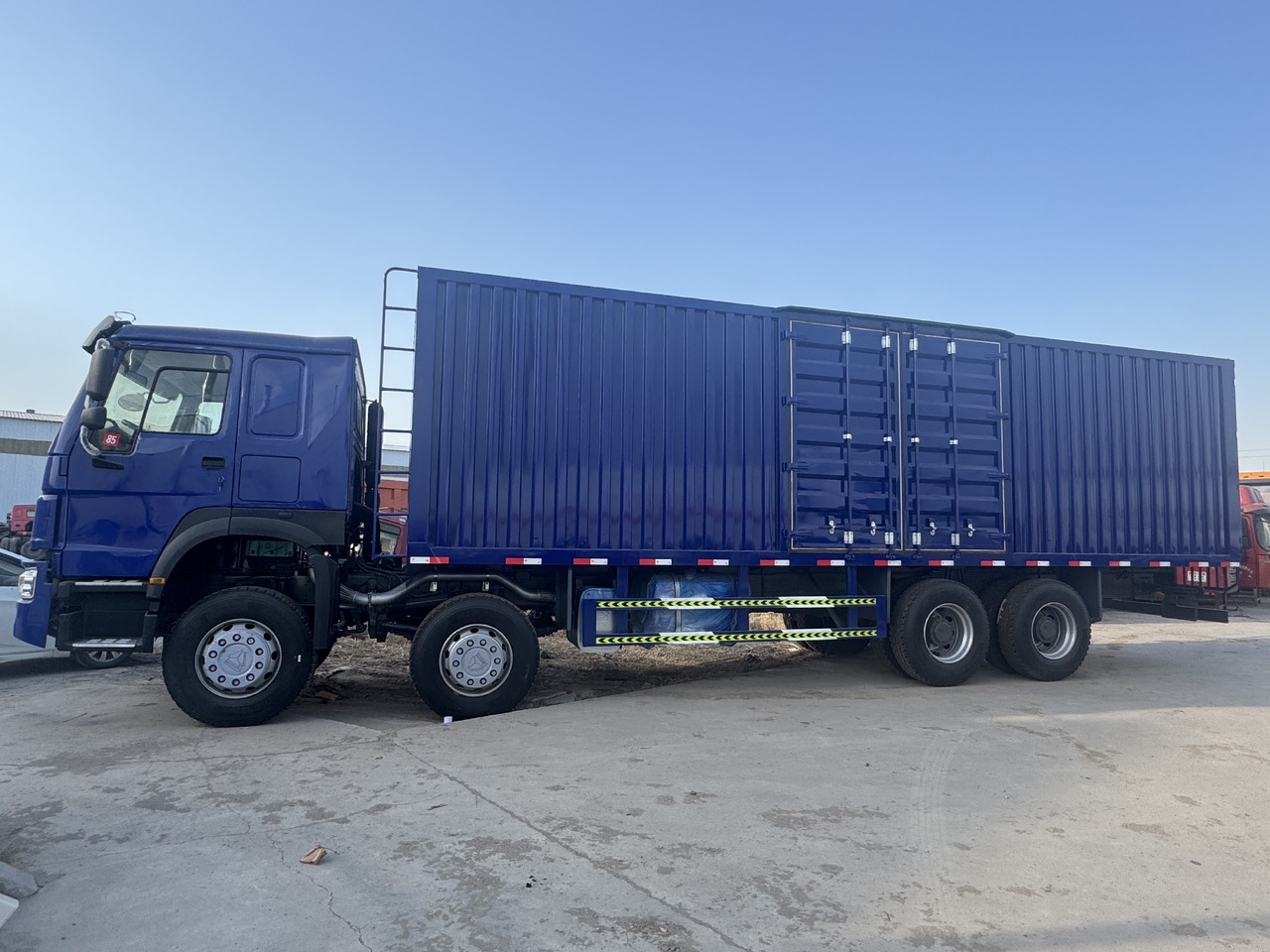 HOWO  - Φορτηγό κόφα: φωτογραφία 2 HOWO  - Φορτηγό κόφα: φωτογραφία 2