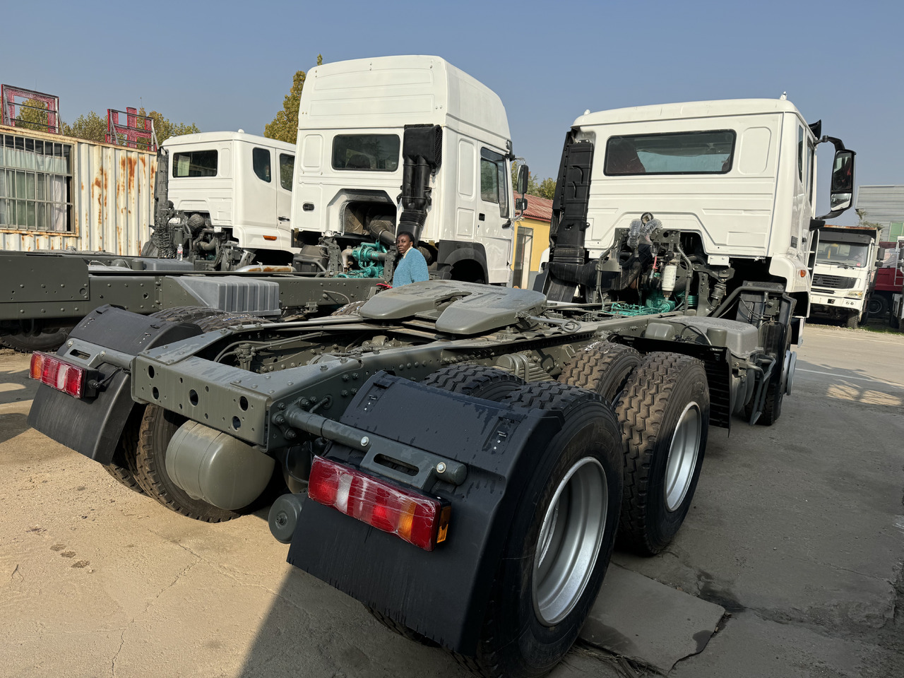 SINOTRUCK HOWO - Τράκτορας: φωτογραφία 3 SINOTRUCK HOWO - Τράκτορας: φωτογραφία 3