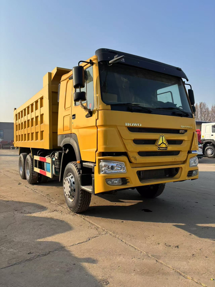 SINOTRUCK HOWO - Φορτηγό ανατρεπόμενο: φωτογραφία 1 SINOTRUCK HOWO - Φορτηγό ανατρεπόμενο: φωτογραφία 1