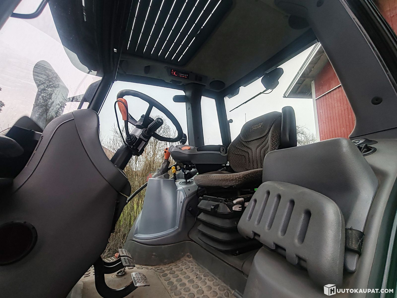 Τρακτέρ Deutz-Fahr Agrotron M620 DCR tractor with front loader, 4,736 h, 2012, Huittinen: φωτογραφία 45