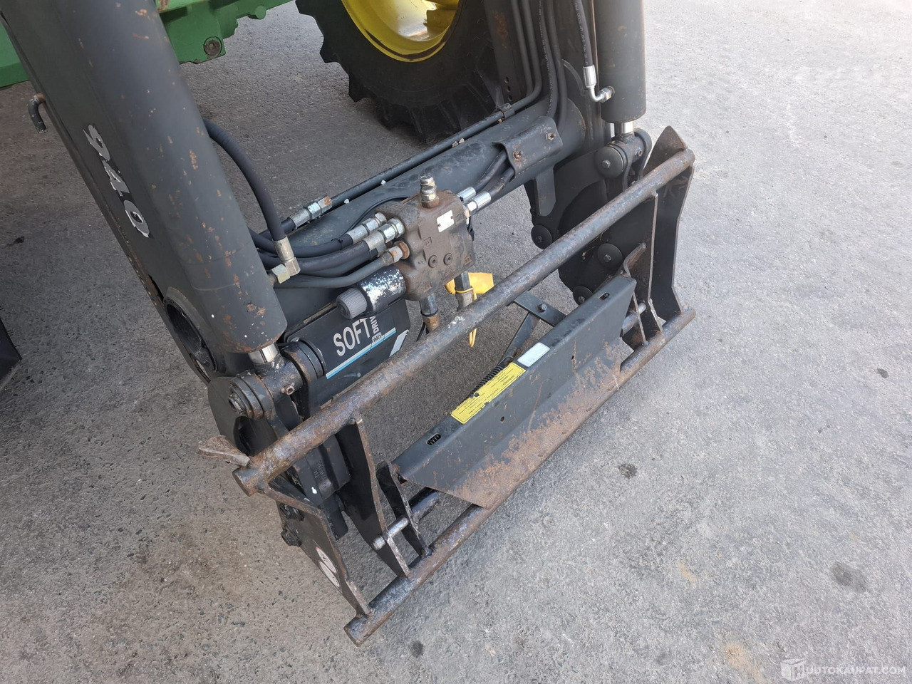 John Deere 6400, 1997 Traktori, Sis alv 25,5%, Nurmijärvi - Τρακτέρ: φωτογραφία 5 John Deere 6400, 1997 Traktori, Sis alv 25,5%, Nurmijärvi - Τρακτέρ: φωτογραφία 5