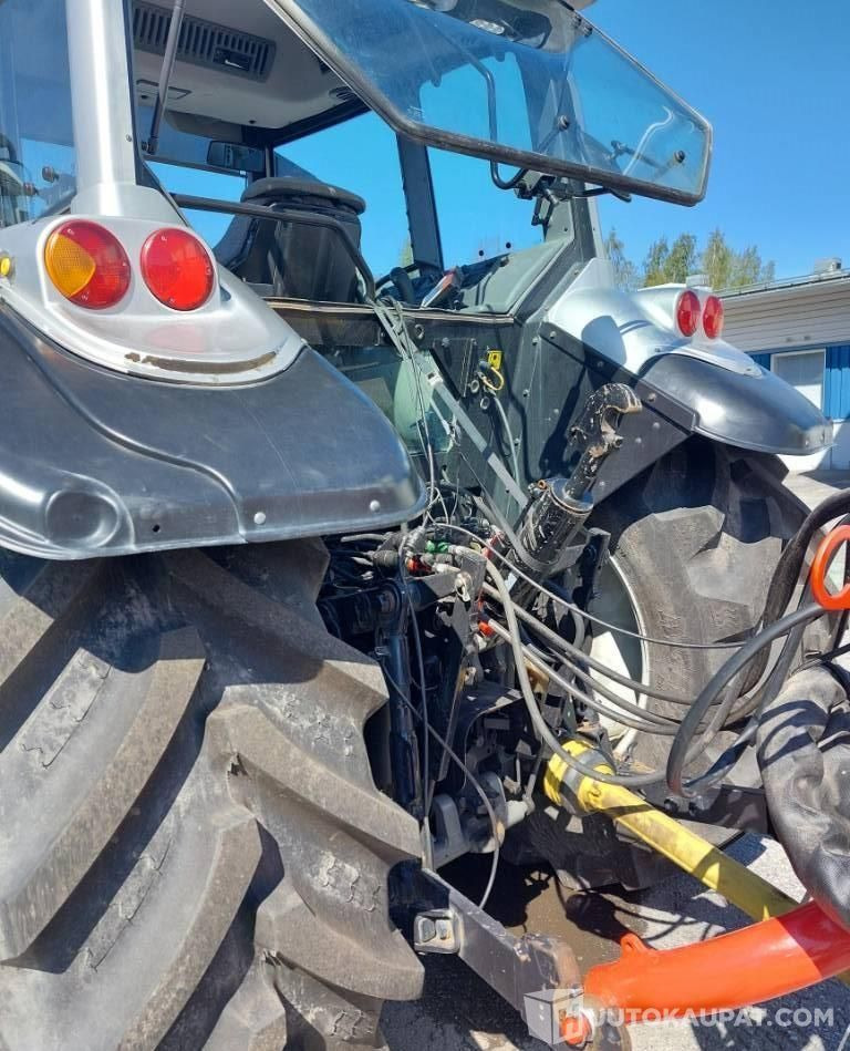 Valtra M 120 E, VAIN 2932 h, Okraspecial, 2004, Kokkola - Γεωργικά μηχανήματα: φωτογραφία 5 Valtra M 120 E, VAIN 2932 h, Okraspecial, 2004, Kokkola - Γεωργικά μηχανήματα: φωτογραφία 5