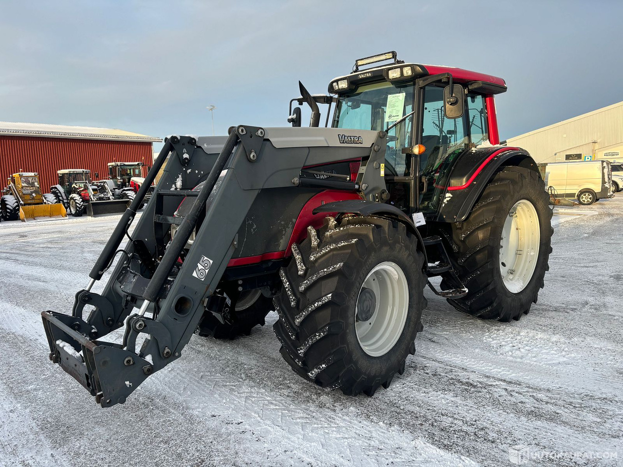 Valtra T131H kuormaajalla.Todella siisti ja vähän ajettu!, 2008 MTK25, Tornio - Τρακτέρ: φωτογραφία 1 Valtra T131H kuormaajalla.Todella siisti ja vähän ajettu!, 2008 MTK25, Tornio - Τρακτέρ: φωτογραφία 1