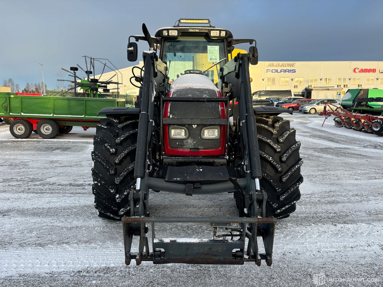 Valtra T131H kuormaajalla.Todella siisti ja vähän ajettu!, 2008 MTK25, Tornio - Τρακτέρ: φωτογραφία 3 Valtra T131H kuormaajalla.Todella siisti ja vähän ajettu!, 2008 MTK25, Tornio - Τρακτέρ: φωτογραφία 3