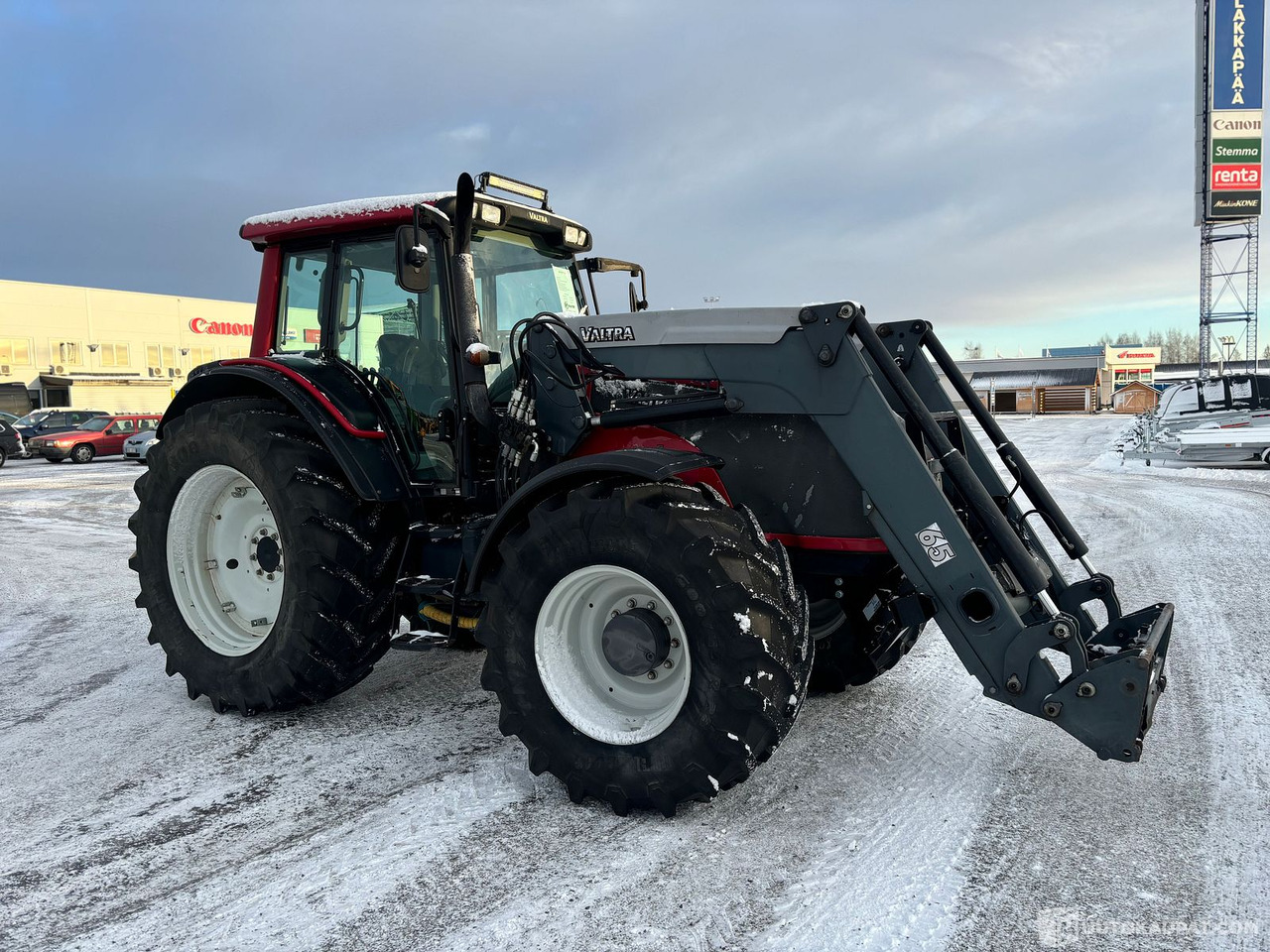 Valtra T131H kuormaajalla.Todella siisti ja vähän ajettu!, 2008 MTK25, Tornio - Τρακτέρ: φωτογραφία 2 Valtra T131H kuormaajalla.Todella siisti ja vähän ajettu!, 2008 MTK25, Tornio - Τρακτέρ: φωτογραφία 2
