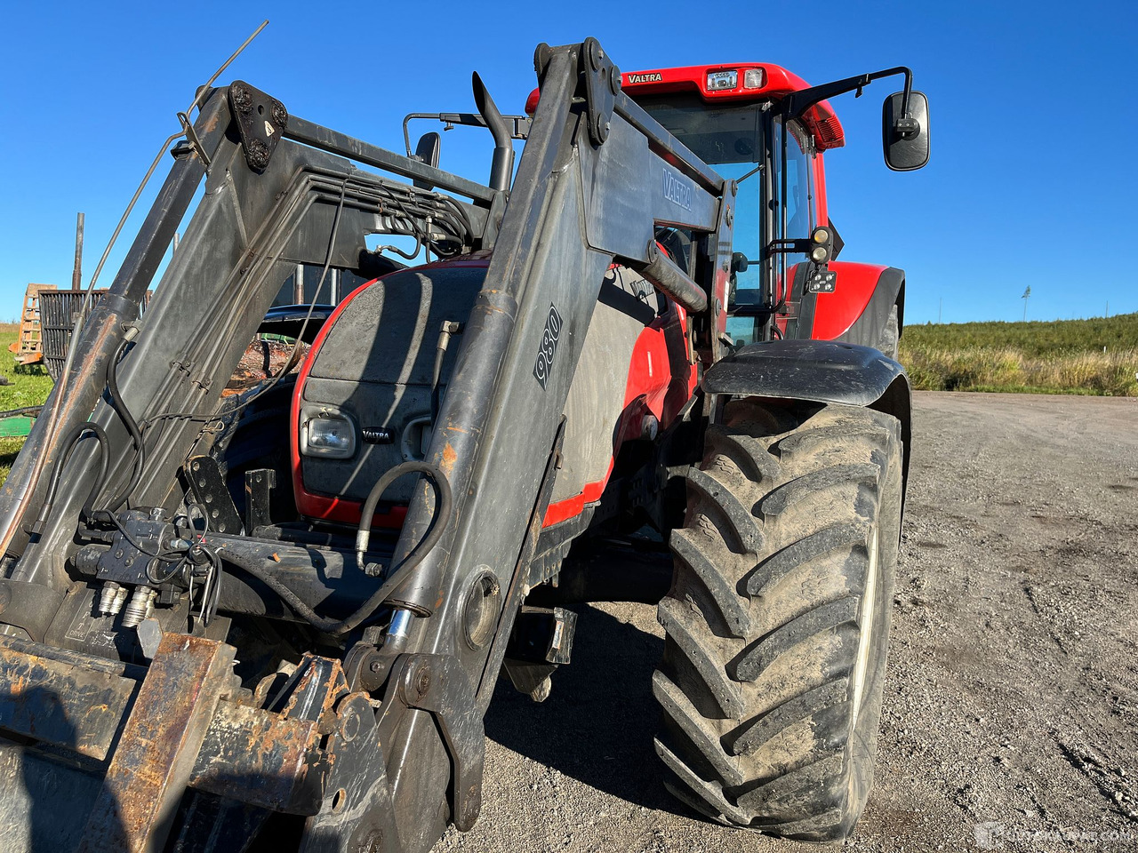 Valtra T190, etukuormaajalla, vm. 2003, Petäjävesi - Γεωργικά μηχανήματα: φωτογραφία 5 Valtra T190, etukuormaajalla, vm. 2003, Petäjävesi - Γεωργικά μηχανήματα: φωτογραφία 5