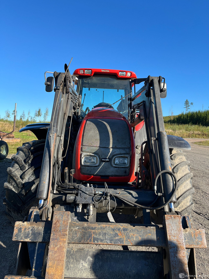 Valtra T190, etukuormaajalla, vm. 2003, Petäjävesi - Γεωργικά μηχανήματα: φωτογραφία 4 Valtra T190, etukuormaajalla, vm. 2003, Petäjävesi - Γεωργικά μηχανήματα: φωτογραφία 4