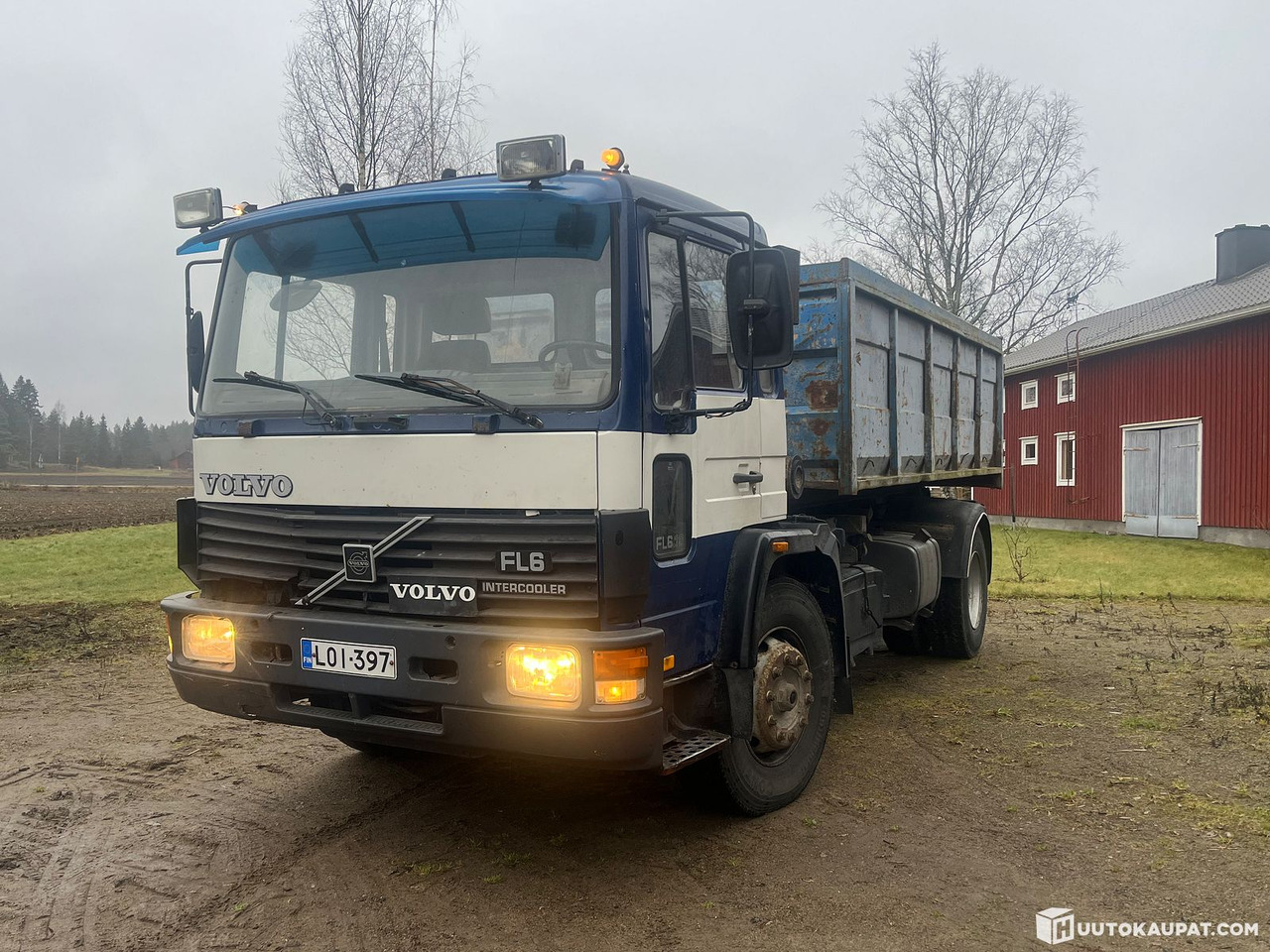 Volvo FL618 swap-body truck with two platforms, 1992, Hämeenlinna - Φορτηγό μεταφοράς εμπορευματοκιβωτίων/ Κινητό αμάξωμα: φωτογραφία 1 Volvo FL618 swap-body truck with two platforms, 1992, Hämeenlinna - Φορτηγό μεταφοράς εμπορευματοκιβωτίων/ Κινητό αμάξωμα: φωτογραφία 1