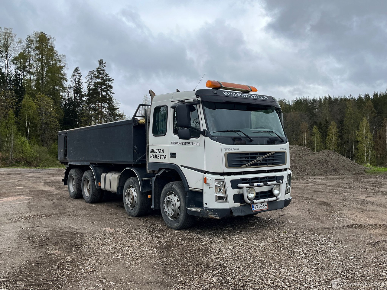 Volvo FM12, maansiirtokuorma-auto kipillä, 8X4, 2005, Vihti - Φορτηγό ανατρεπόμενο: φωτογραφία 4 Volvo FM12, maansiirtokuorma-auto kipillä, 8X4, 2005, Vihti - Φορτηγό ανατρεπόμενο: φωτογραφία 4