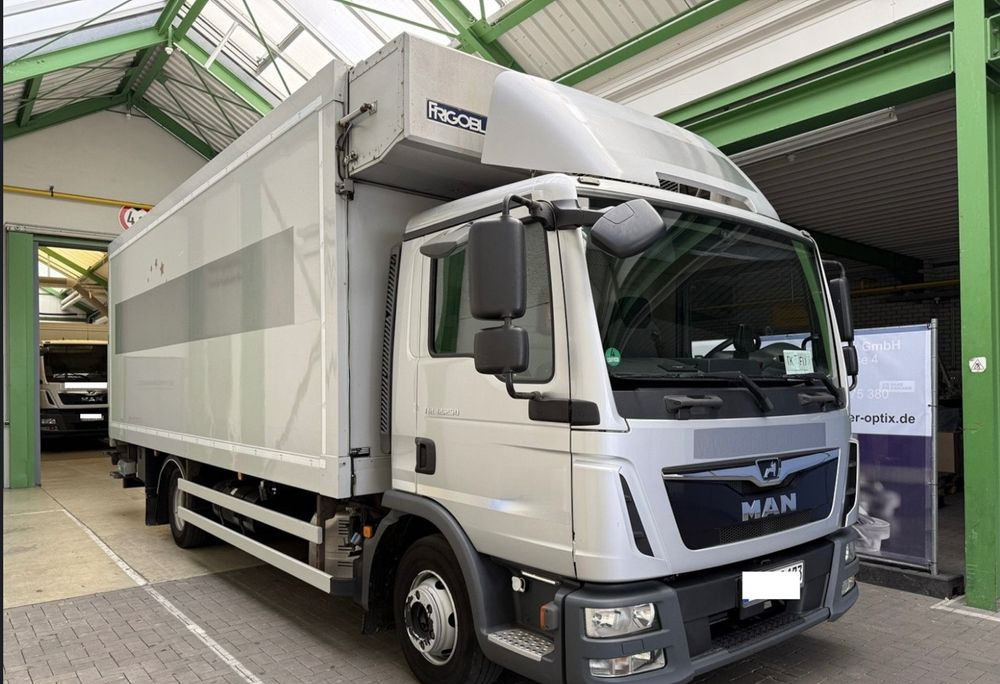 MAN TGL 12.250 6.3m AUTOMAT KLIMA z Niemiec ESP EURO 6 / 4.3 rozstaw / Chlodnia FRIGOBLOCK / TOP STAN / okazja nauka jazdy MOŻLIWOŚĆ DOSTOSOWANIA 12t - Φορτηγό ψυγείο: φωτογραφία 1 MAN TGL 12.250 6.3m AUTOMAT KLIMA z Niemiec ESP EURO 6 / 4.3 rozstaw / Chlodnia FRIGOBLOCK / TOP STAN / okazja nauka jazdy MOŻLIWOŚĆ DOSTOSOWANIA 12t - Φορτηγό ψυγείο: φωτογραφία 1