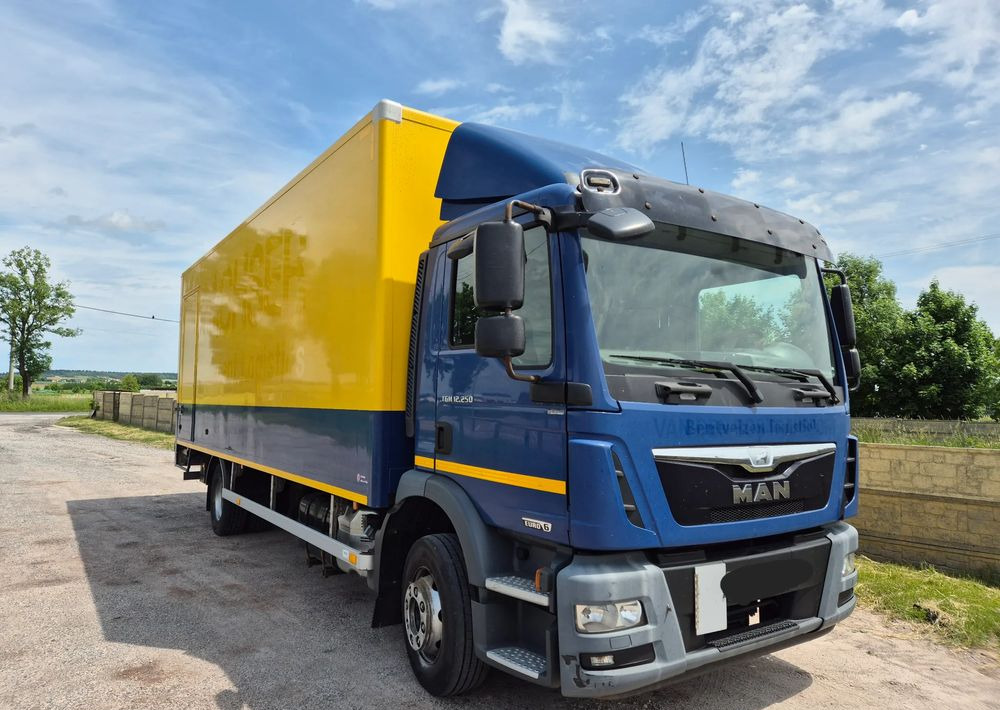 MAN TGM TGL 12.250 z Holandii KLIMA 7.2m AUTOMAT WINDA TOP CENA euro 6 nauka jazdy ESP ASR - Φορτηγό κόφα: φωτογραφία 2 MAN TGM TGL 12.250 z Holandii KLIMA 7.2m AUTOMAT WINDA TOP CENA euro 6 nauka jazdy ESP ASR - Φορτηγό κόφα: φωτογραφία 2