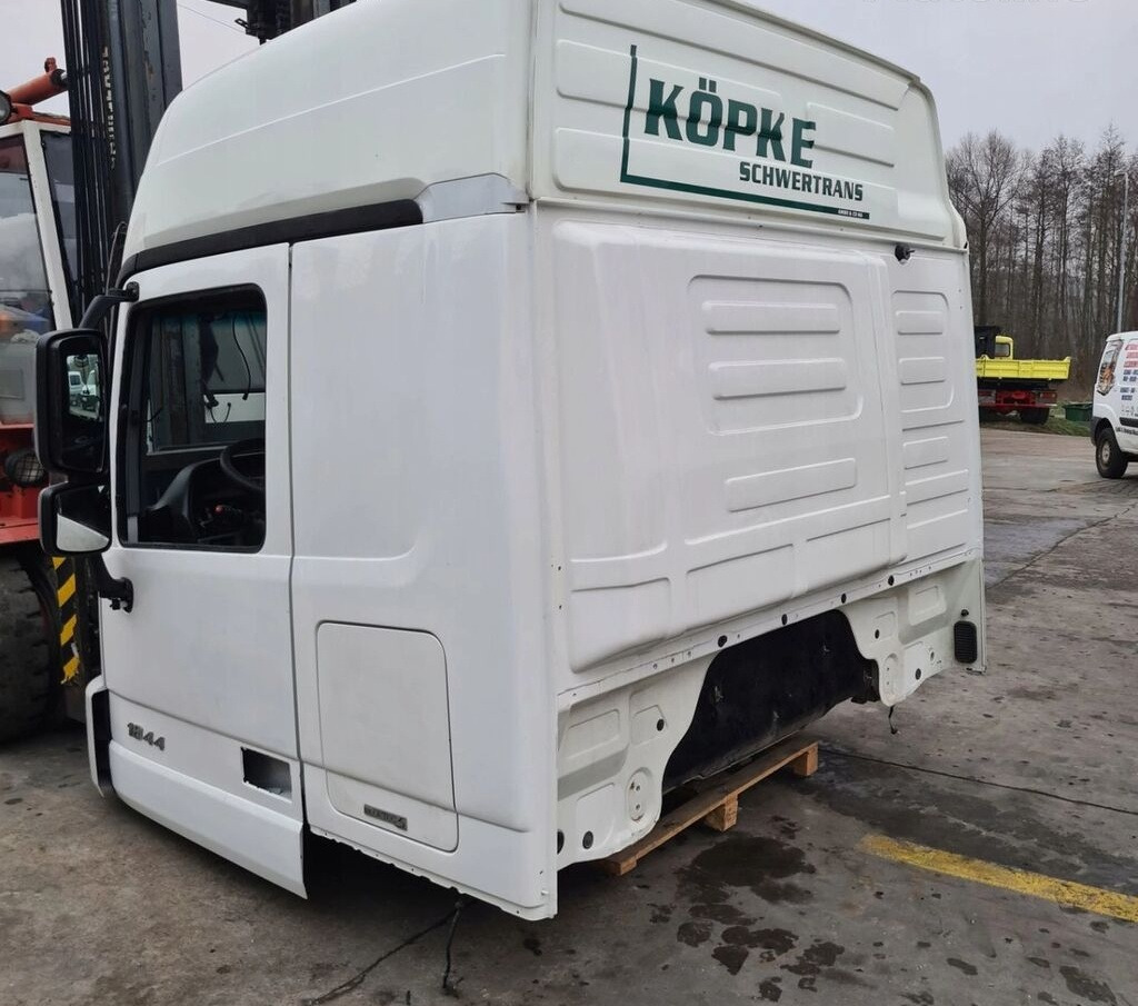 Mercedes-Benz ACTROS MP 3 MEGA SPACE - Καμπίνα για Φορτηγό: φωτογραφία 4 Mercedes-Benz ACTROS MP 3 MEGA SPACE - Καμπίνα για Φορτηγό: φωτογραφία 4