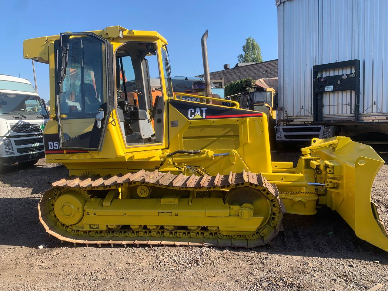CATERPILLAR D5G - Μπουλντόζα: φωτογραφία 1 CATERPILLAR D5G - Μπουλντόζα: φωτογραφία 1