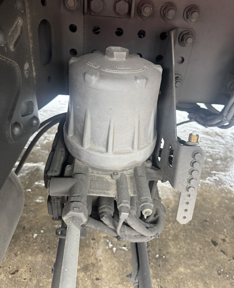 Zawór Osuszacz Powietrza Mercedes Actros MP 4 Antos Mercedes-Benz Actros MP4 Antos - Εξαρτήματα φρένων για Φορτηγό: φωτογραφία 1 Zawór Osuszacz Powietrza Mercedes Actros MP 4 Antos Mercedes-Benz Actros MP4 Antos - Εξαρτήματα φρένων για Φορτηγό: φωτογραφία 1