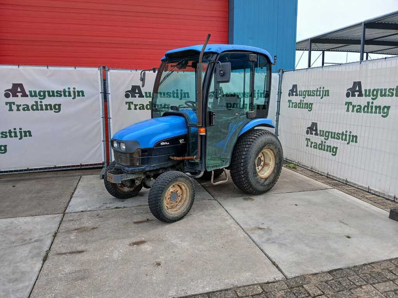 New Holland TC 27 - Τρακτέρ: φωτογραφία 3 New Holland TC 27 - Τρακτέρ: φωτογραφία 3