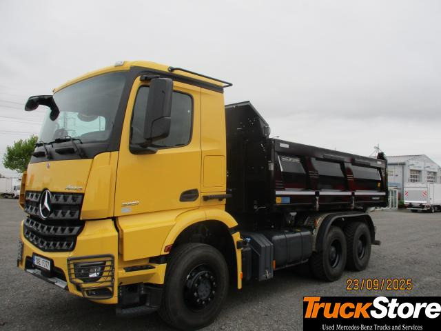 Mercedes-Benz Arocs 3351 K - Φορτηγό ανατρεπόμενο: φωτογραφία 1 Mercedes-Benz Arocs 3351 K - Φορτηγό ανατρεπόμενο: φωτογραφία 1