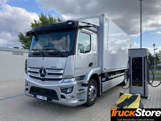 Mercedes-Benz eActros 300 L - Φορτηγό ψυγείο: φωτογραφία 1 Mercedes-Benz eActros 300 L - Φορτηγό ψυγείο: φωτογραφία 1