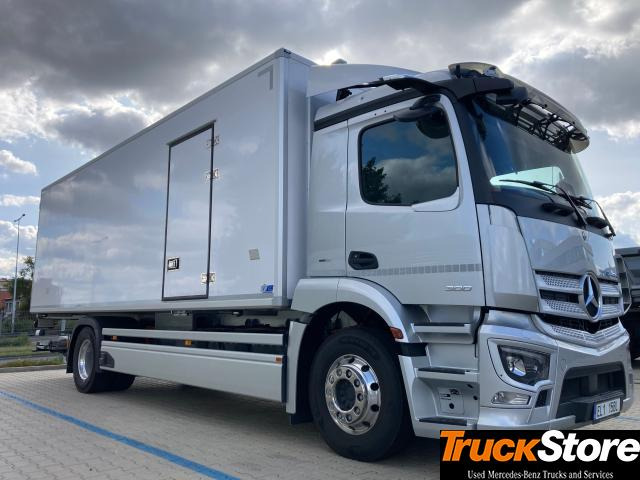 Mercedes-Benz eActros 300 L - Φορτηγό ψυγείο: φωτογραφία 2 Mercedes-Benz eActros 300 L - Φορτηγό ψυγείο: φωτογραφία 2