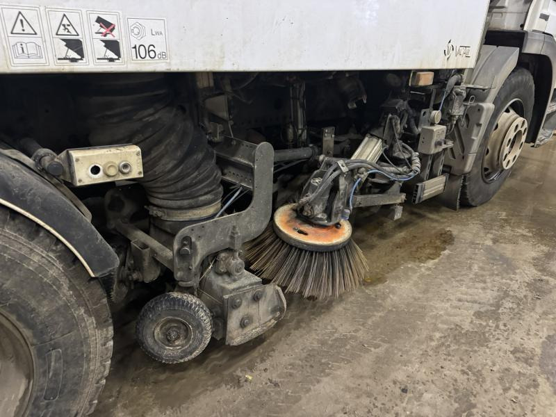 Mercedes Atego 1524 - Σάρωθρο δρόμων: φωτογραφία 5 Mercedes Atego 1524 - Σάρωθρο δρόμων: φωτογραφία 5