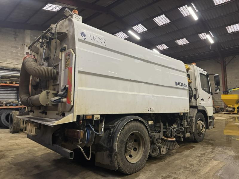 Mercedes Atego 1524 - Σάρωθρο δρόμων: φωτογραφία 2 Mercedes Atego 1524 - Σάρωθρο δρόμων: φωτογραφία 2