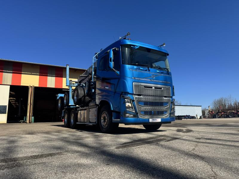Volvo FH16 - Φορτηγό, Φορτηγό με γερανό: φωτογραφία 1 Volvo FH16 - Φορτηγό, Φορτηγό με γερανό: φωτογραφία 1
