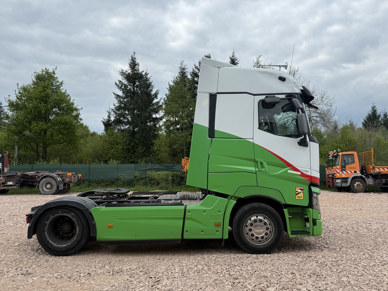Renault T520 - Τράκτορας: φωτογραφία 4 Renault T520 - Τράκτορας: φωτογραφία 4