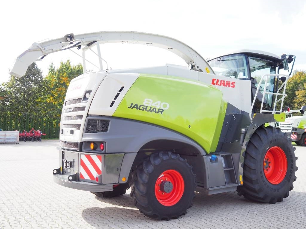Claas Jaguar 840 4WD - Ενσιρωτική μηχανή: φωτογραφία 3 Claas Jaguar 840 4WD - Ενσιρωτική μηχανή: φωτογραφία 3