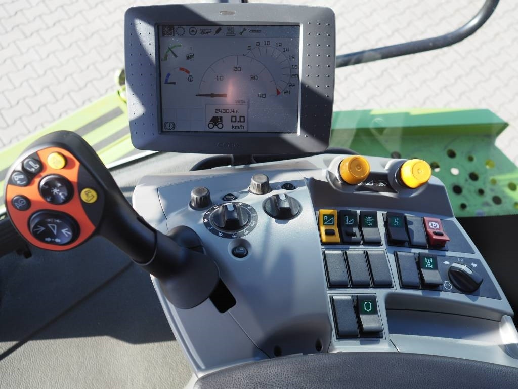 Θεριζοαλωνιστική μηχανή Claas Lexion 770TT 4x4 + V1200: φωτογραφία 7