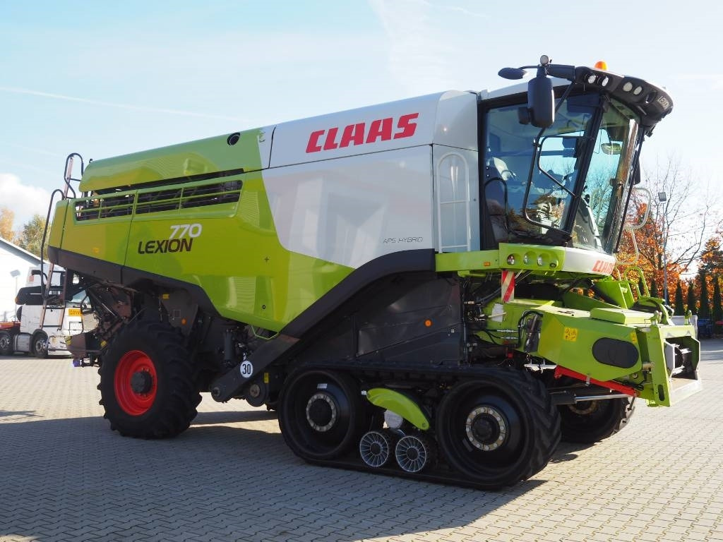 Claas Lexion 770TT 4x4 + V1200 - Θεριζοαλωνιστική μηχανή: φωτογραφία 4 Claas Lexion 770TT 4x4 + V1200 - Θεριζοαλωνιστική μηχανή: φωτογραφία 4