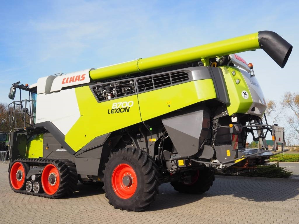 Claas Lexion 8700TT + V1080 2-stage threshing drum drive  - Θεριζοαλωνιστική μηχανή: φωτογραφία 2 Claas Lexion 8700TT + V1080 2-stage threshing drum drive  - Θεριζοαλωνιστική μηχανή: φωτογραφία 2