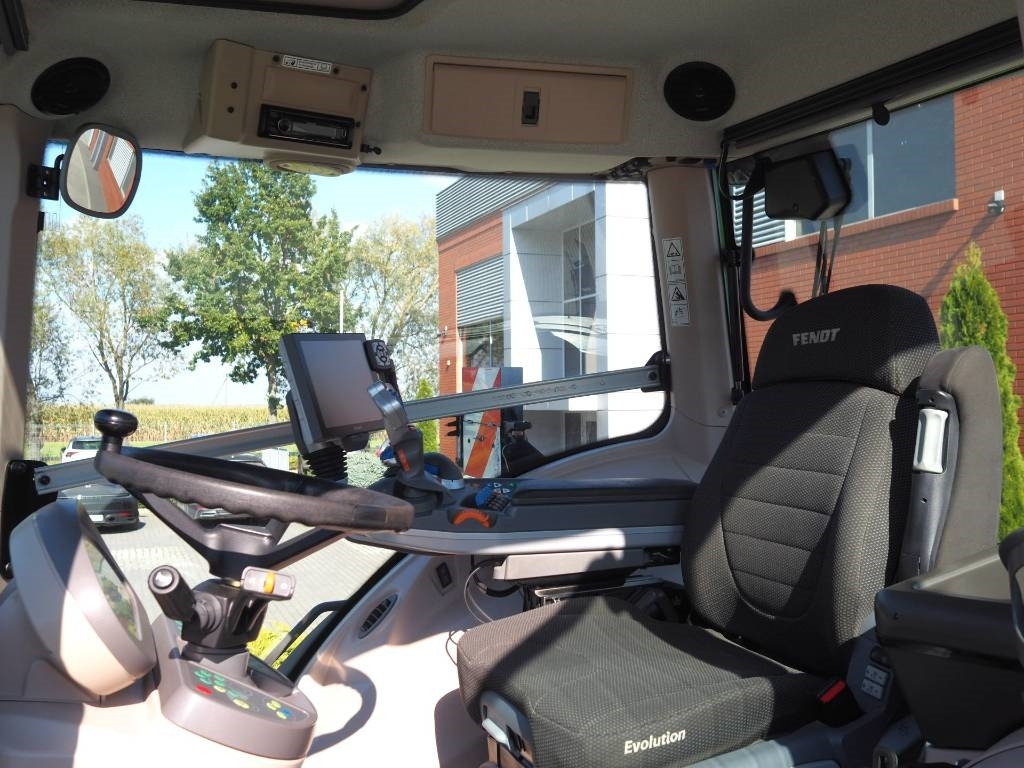 Fendt 824 Vario S4 ProfiPlus, GPS - Τρακτέρ: φωτογραφία 5 Fendt 824 Vario S4 ProfiPlus, GPS - Τρακτέρ: φωτογραφία 5