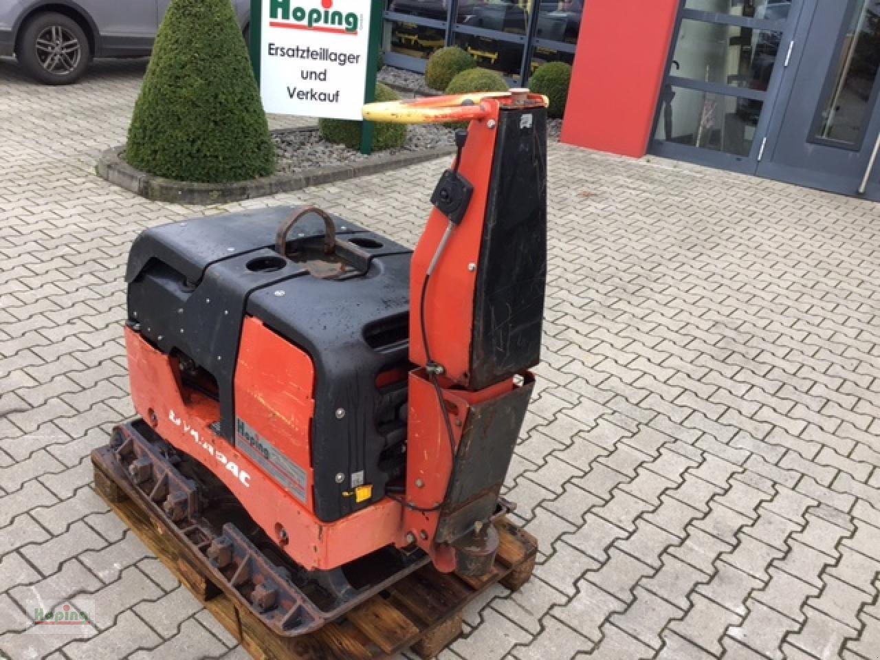 DYNAPAC LH 700 - Δονητική πλάκα: φωτογραφία 2 DYNAPAC LH 700 - Δονητική πλάκα: φωτογραφία 2