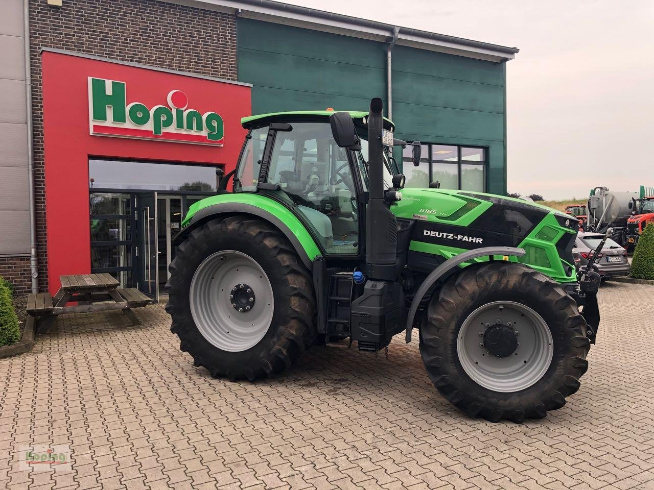 Deutz-Fahr 6185 TTV - Τρακτέρ: φωτογραφία 2 Deutz-Fahr 6185 TTV - Τρακτέρ: φωτογραφία 2