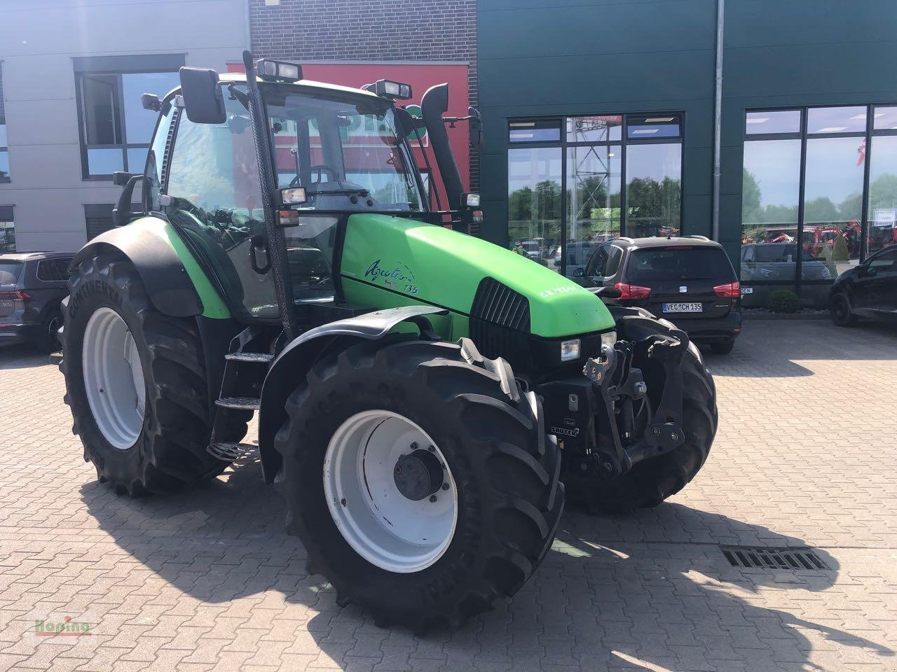 Deutz-Fahr Agrotron 135 - Τρακτέρ: φωτογραφία 1 Deutz-Fahr Agrotron 135 - Τρακτέρ: φωτογραφία 1