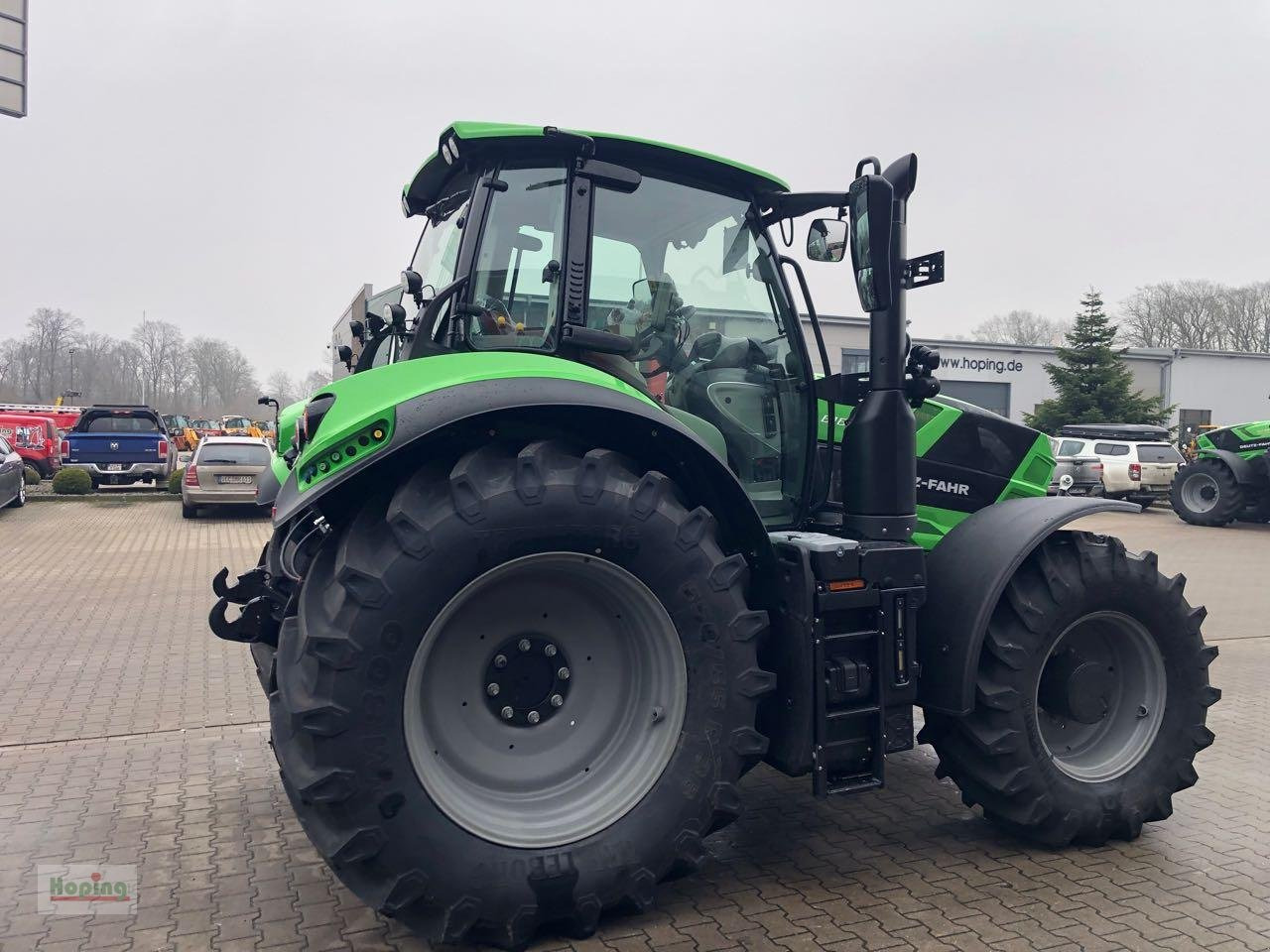 Deutz-Fahr Deutz 6160.4 TTV - Τρακτέρ: φωτογραφία 4 Deutz-Fahr Deutz 6160.4 TTV - Τρακτέρ: φωτογραφία 4