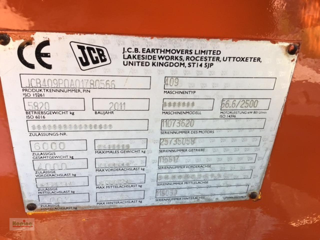 Ελαστιχοφόρος φορτωτής JCB 409: φωτογραφία 12