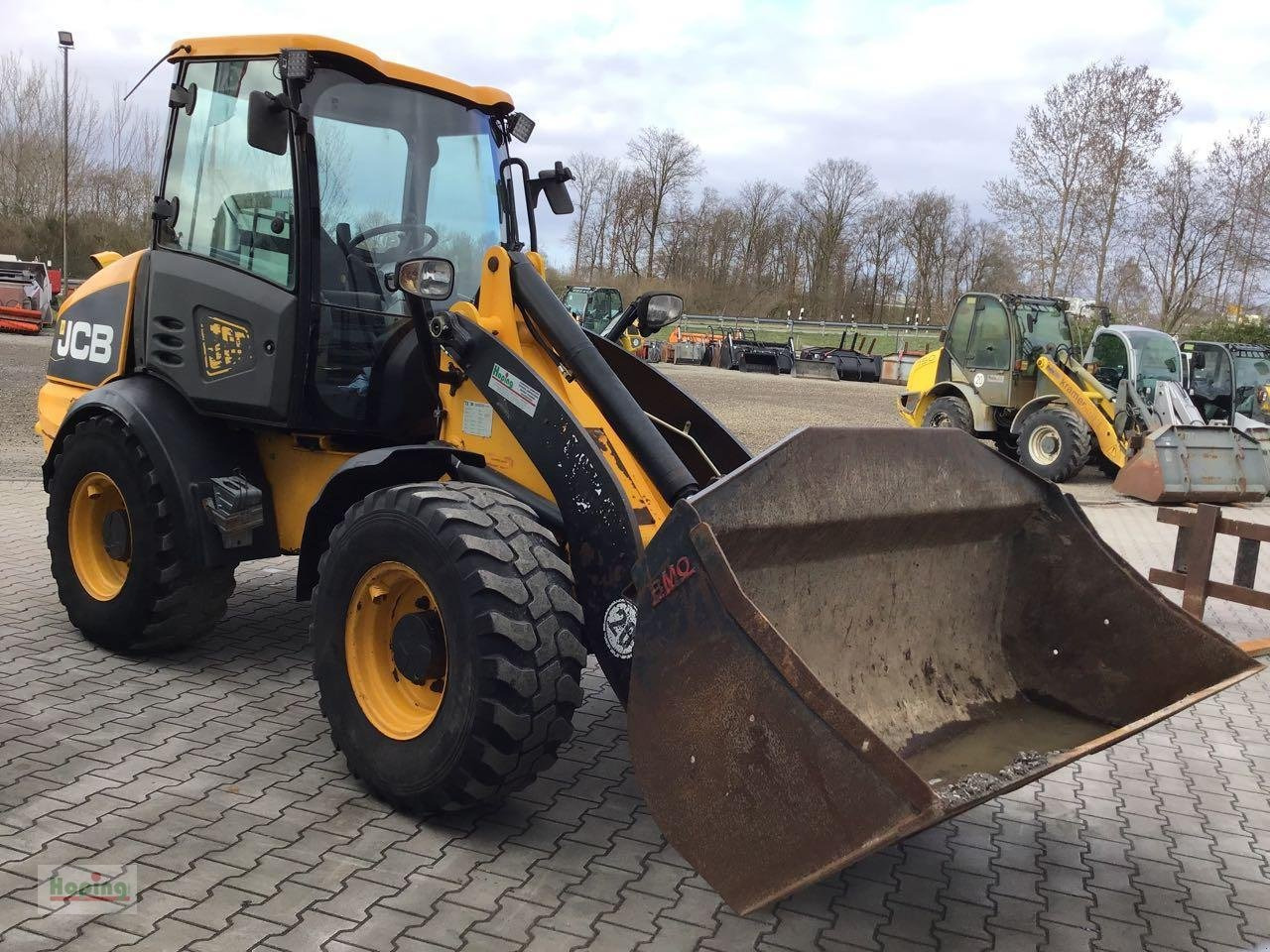 JCB 409 - Ελαστιχοφόρος φορτωτής: φωτογραφία 3 JCB 409 - Ελαστιχοφόρος φορτωτής: φωτογραφία 3