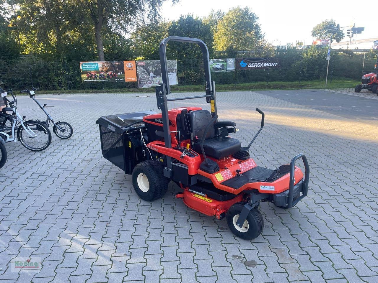 Kubota GZD 15 LD - Χλοοκοπτικό: φωτογραφία 4 Kubota GZD 15 LD - Χλοοκοπτικό: φωτογραφία 4