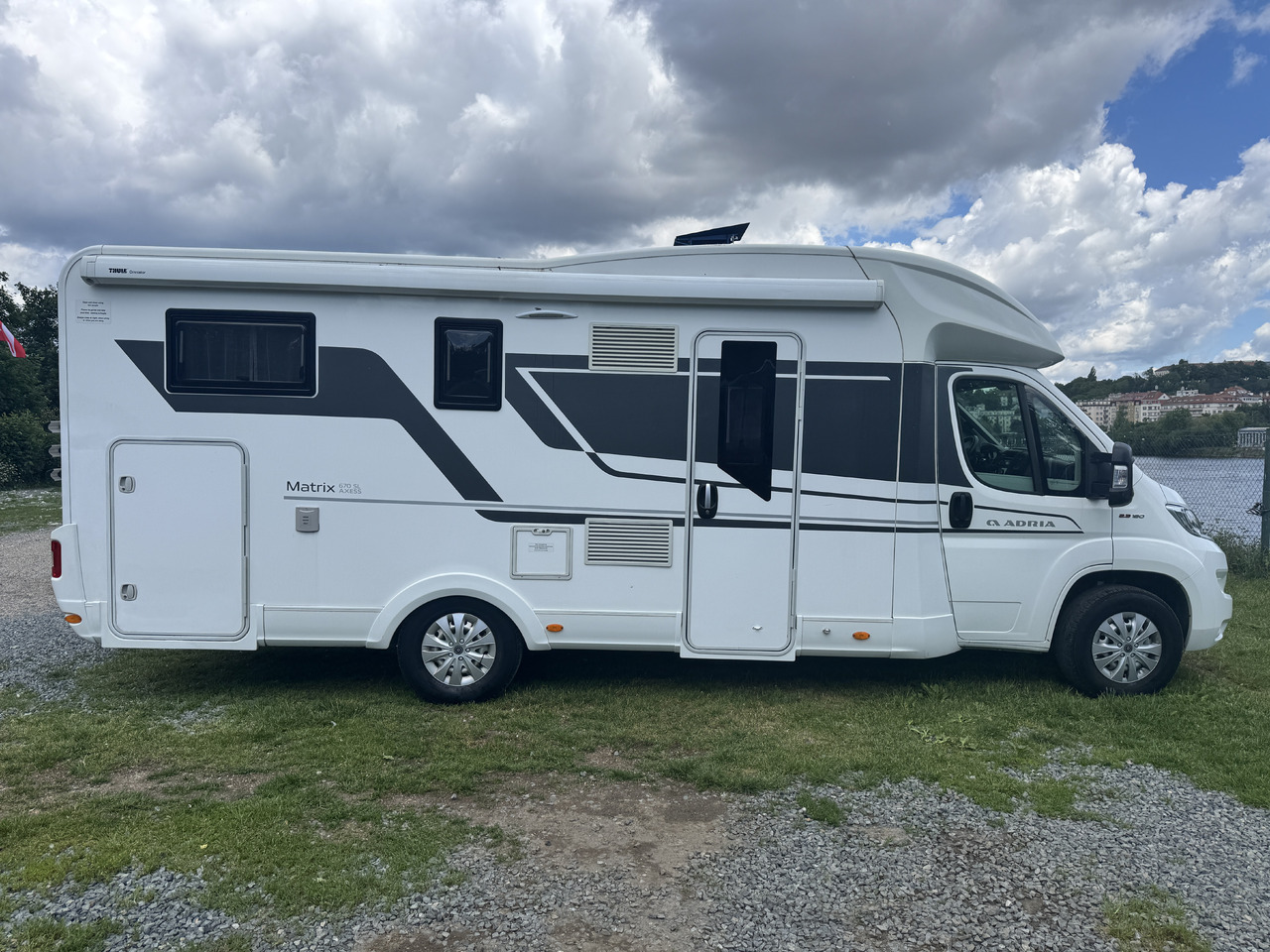 ADRIA Matrix 670 SL - Ημιενιαίο αυτοκινούμενο: φωτογραφία 4 ADRIA Matrix 670 SL - Ημιενιαίο αυτοκινούμενο: φωτογραφία 4