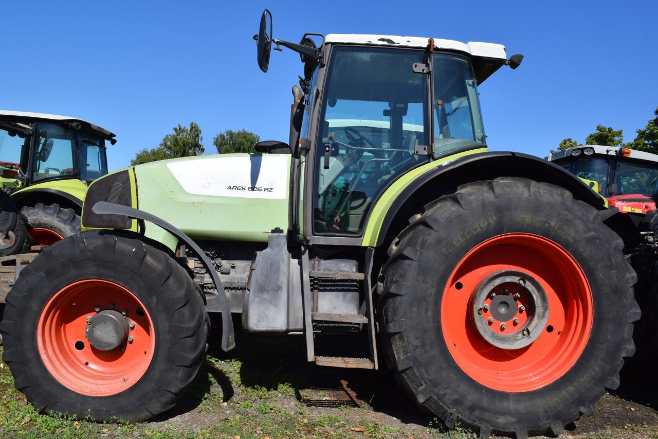 CLAAS Ares 826 RZ - Τρακτέρ: φωτογραφία 2 CLAAS Ares 826 RZ - Τρακτέρ: φωτογραφία 2