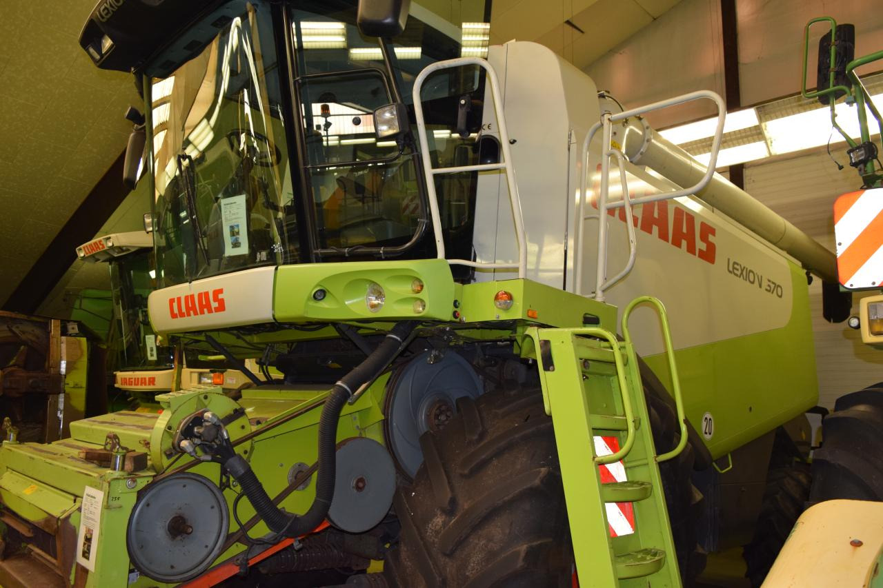 CLAAS Lexion 570 *3-D* *4x4* - Θεριζοαλωνιστική μηχανή: φωτογραφία 2 CLAAS Lexion 570 *3-D* *4x4* - Θεριζοαλωνιστική μηχανή: φωτογραφία 2